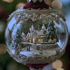 🌟NFS Charming Holiday Village Ornament with Gold Detailing (Closet Ad)